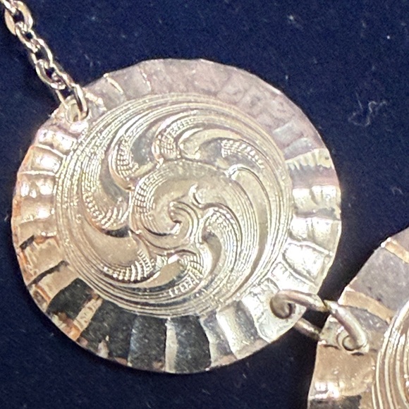 Montana Silversmiths, Sundance Conchos Necklace - Picture 9 of 11